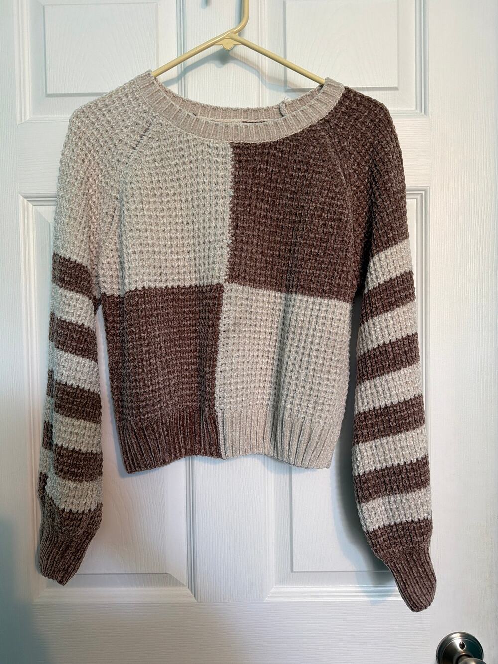 Medium Altar’d State sweater